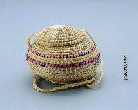 藏品(野芭蕉葉編籃)的圖片